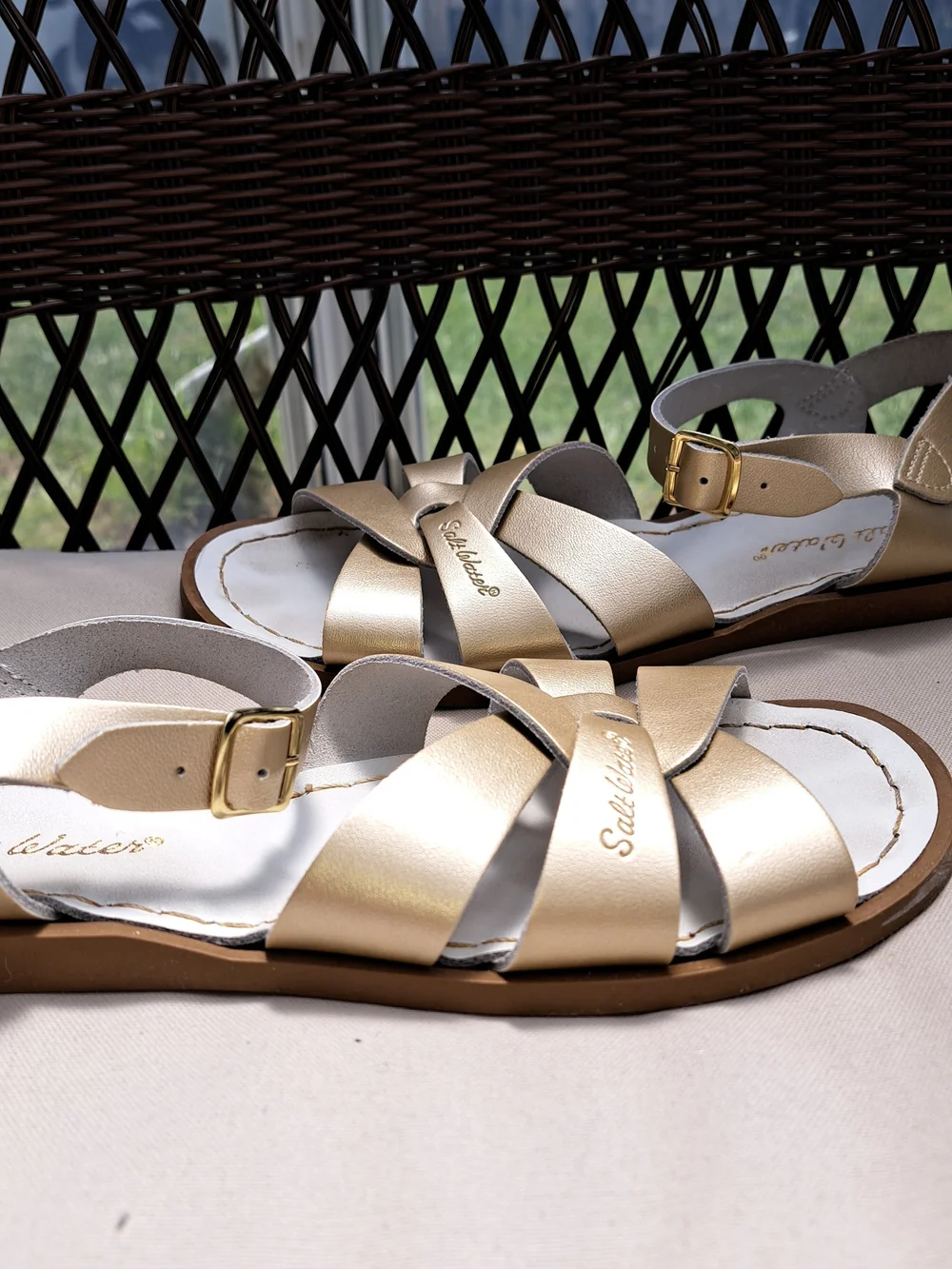 Salt Water Sandals Gold US Womens8-9 - Picture 4 of 16
